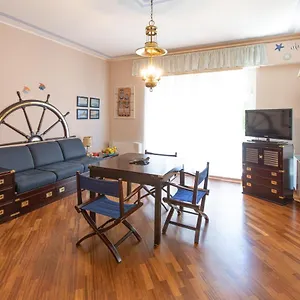  Apartment Comodo Signorile A Due Passi Dal Mare Con Posto Auto Italy