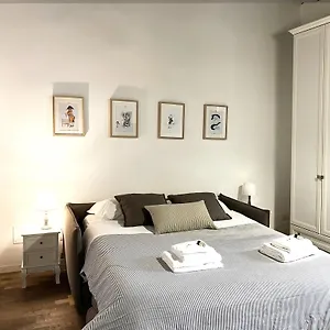  Apartment Ripa 17 Italy