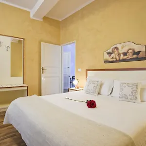  Apartment Navona Tower Italy